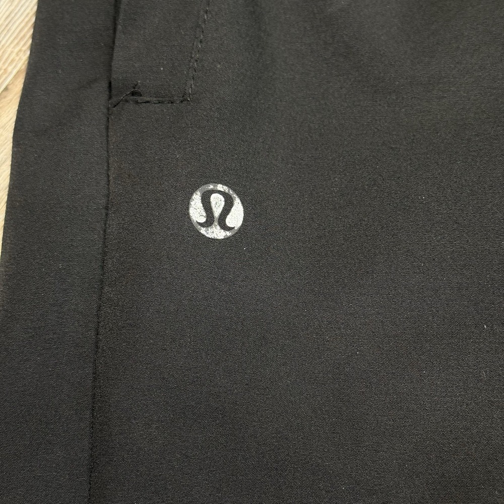 Lululemon Bermuda Shorts Womens M Black Mesh Liner Drawstring Beach Boardshorts - Picture 3 of 8